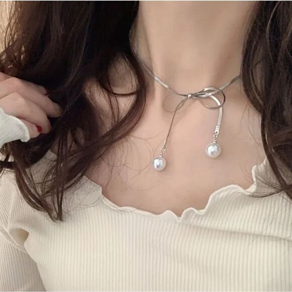 Bohemian Bow Choker Pearl Pendant Necklace on Gold or Silver Plated Tone - Picture 4 of 13